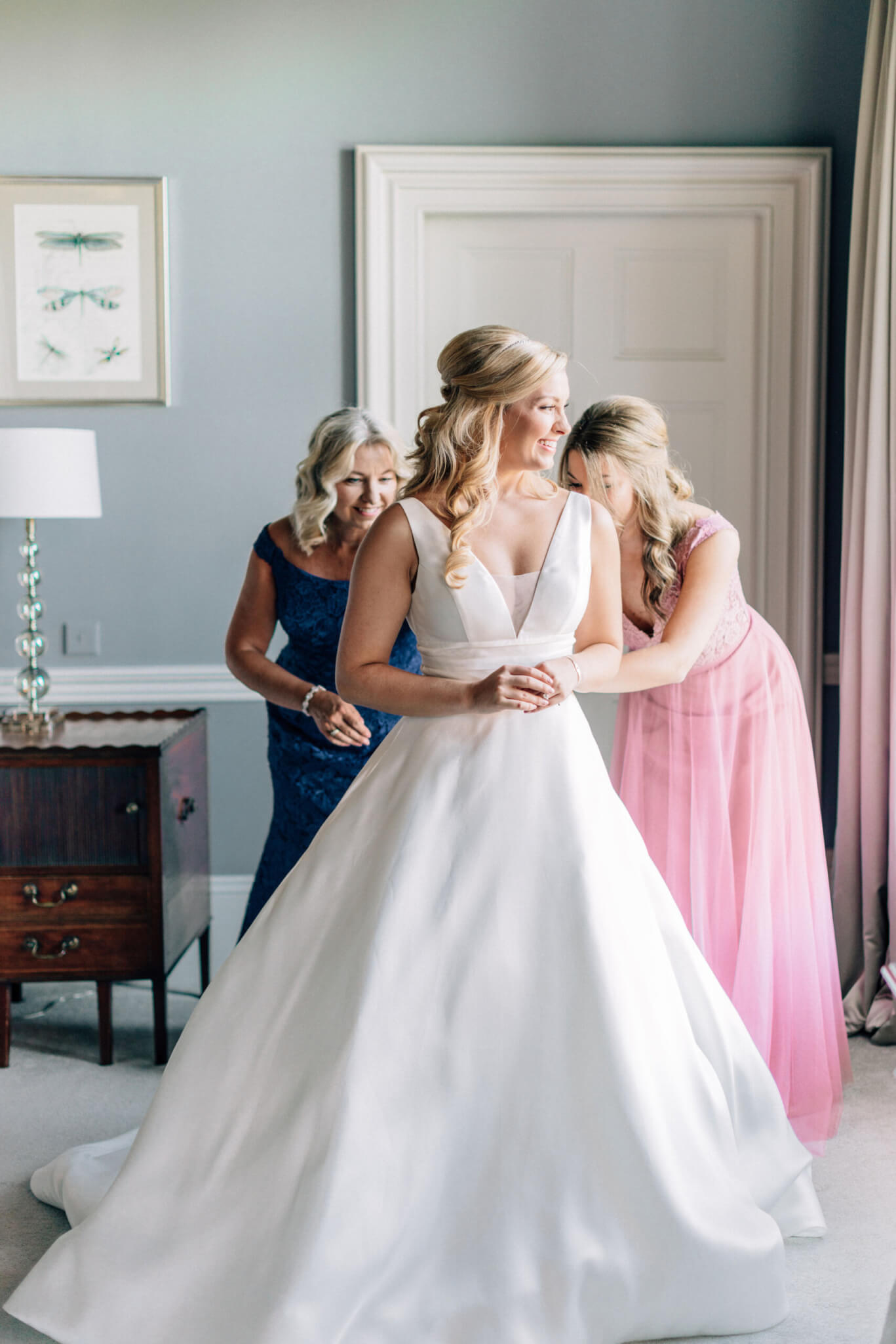 FEATURED WEDDING 2018 | Lisa & Ronan: Stunning Dusty Rose Traditional ...